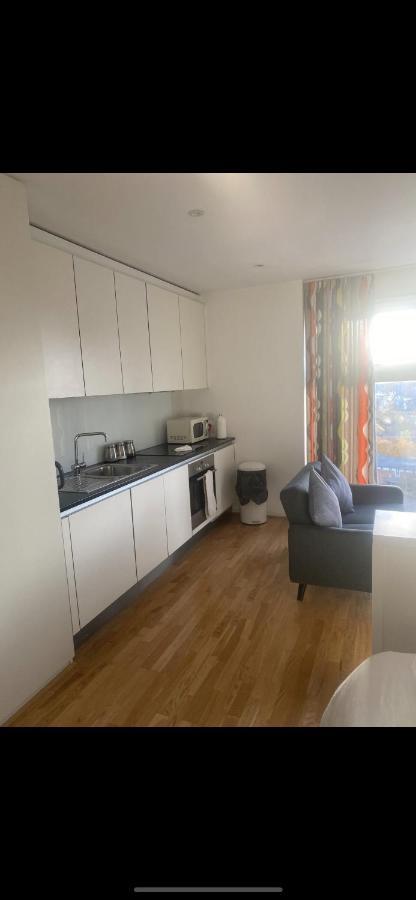 Apartment Exceptional 1 Bed City Centre Studio - *