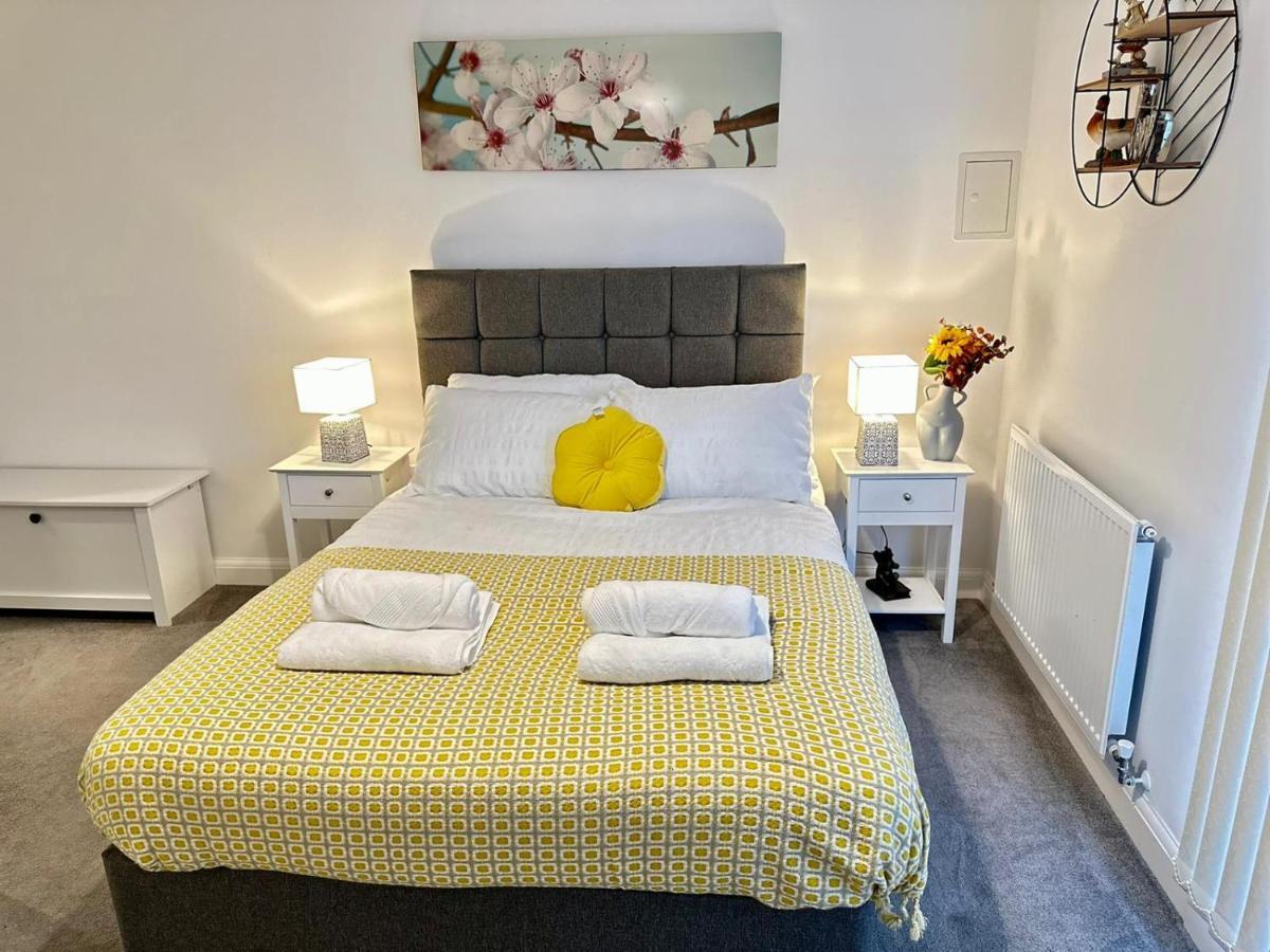 Munalux 2 Bed Apartment Birmingham