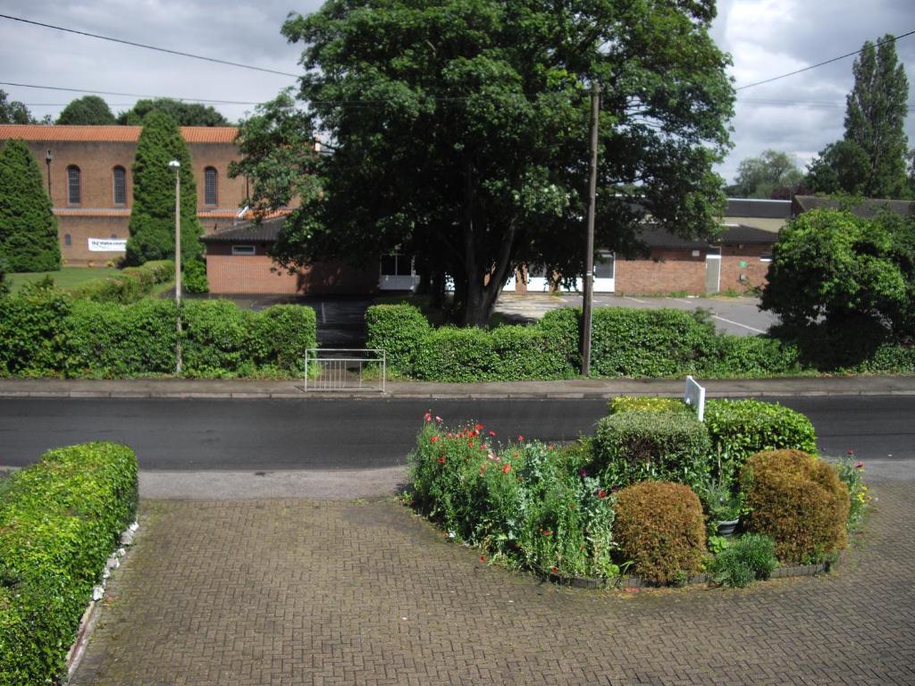 The White House Quality B&B Near Bham Nec/Airport Guest house