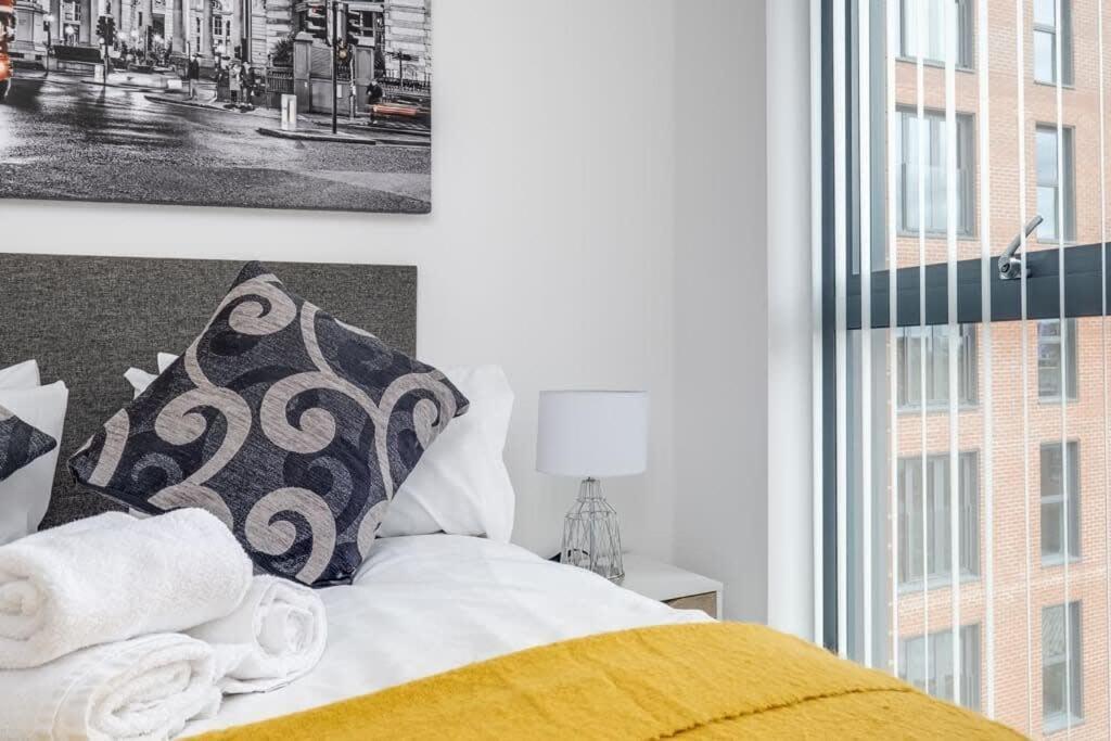 Apartment Montreal Luxury 5 Star By Your Perfect Short Lets With Netflix & Fast Wifi Birmingham