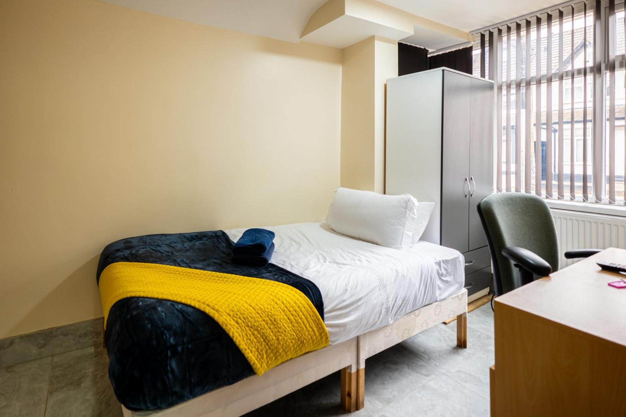 Private With Private Bathrooms In Selly Oak Homestay *