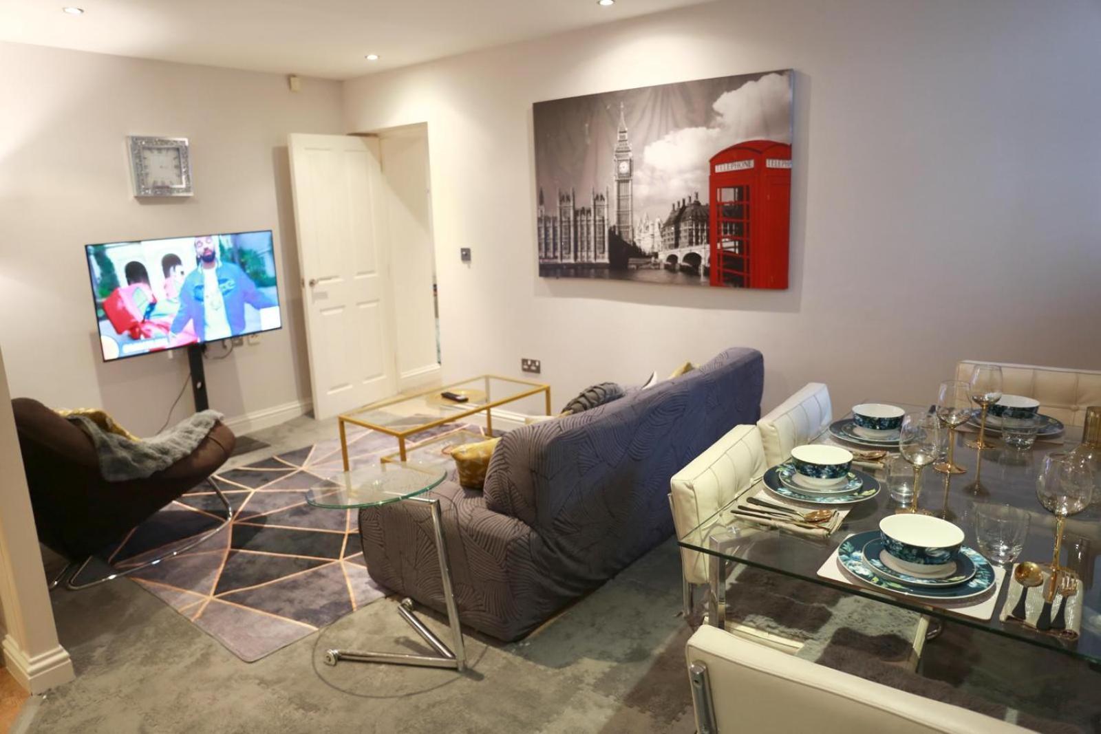 Apartment In New Street