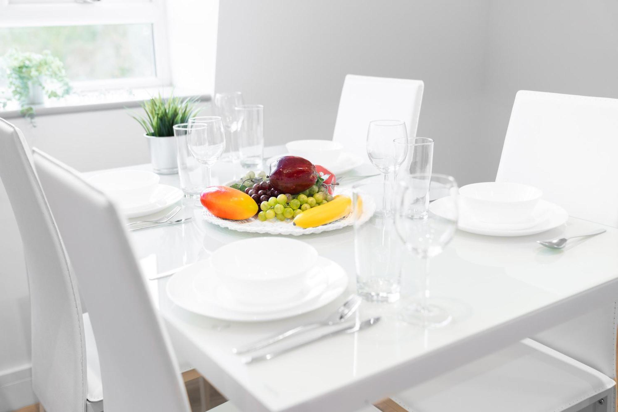 Stylish 2 Bedroom - Balcony - Secure Parking - Rated - 5mc Birmingham