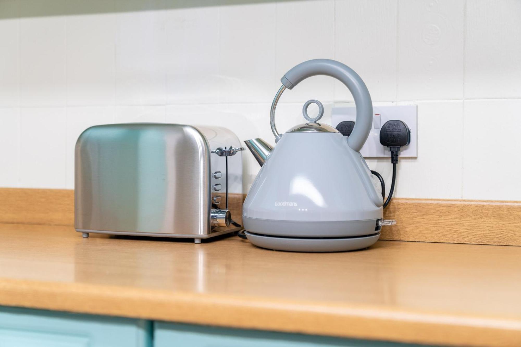 Luxury 3 Bedroom House - Harborne - Parking - Garden - Wifi & Netflix 122g Holiday home Birmingham