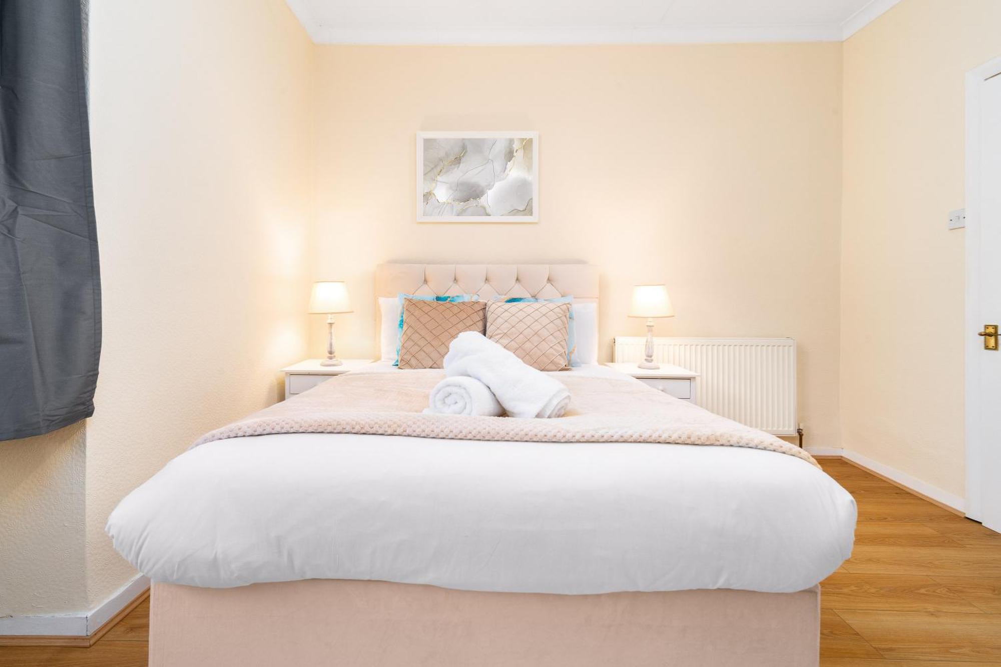 Holiday home Luxury 3 Bedroom House - Harborne - Parking - Garden - Wifi & Netflix 122g