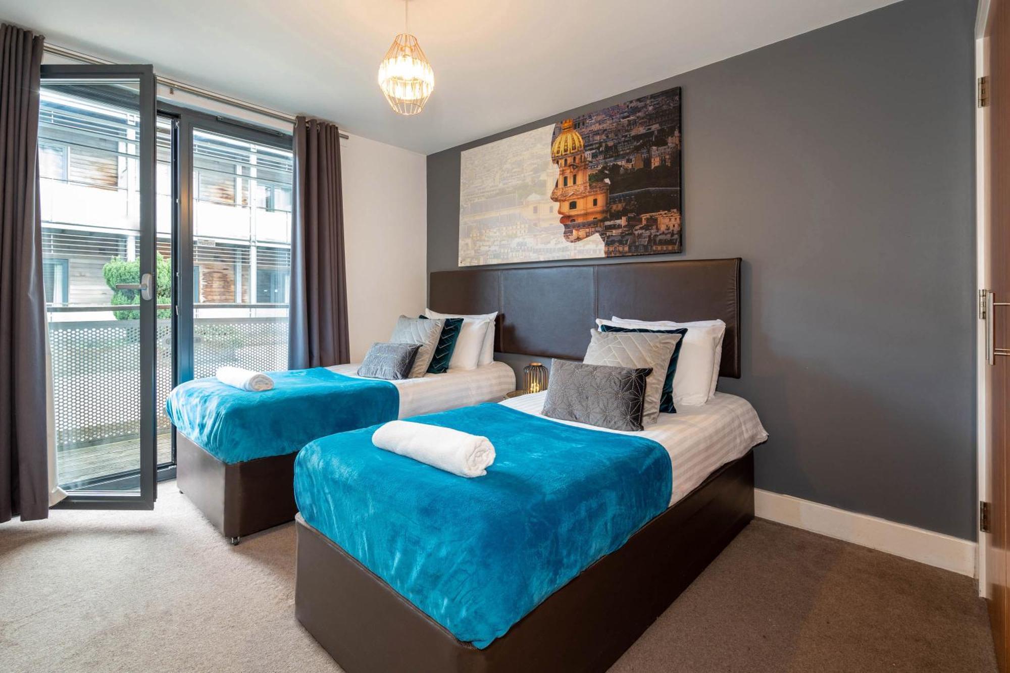 Centre - Balcony - Secure Parking - China Town - Arcadian - 37arc Birmingham