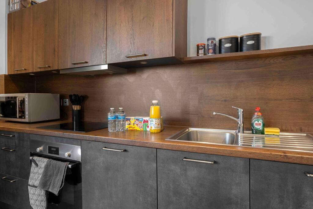Luxury 2 Bedroom B5 Near China Town & O2 Birmingham