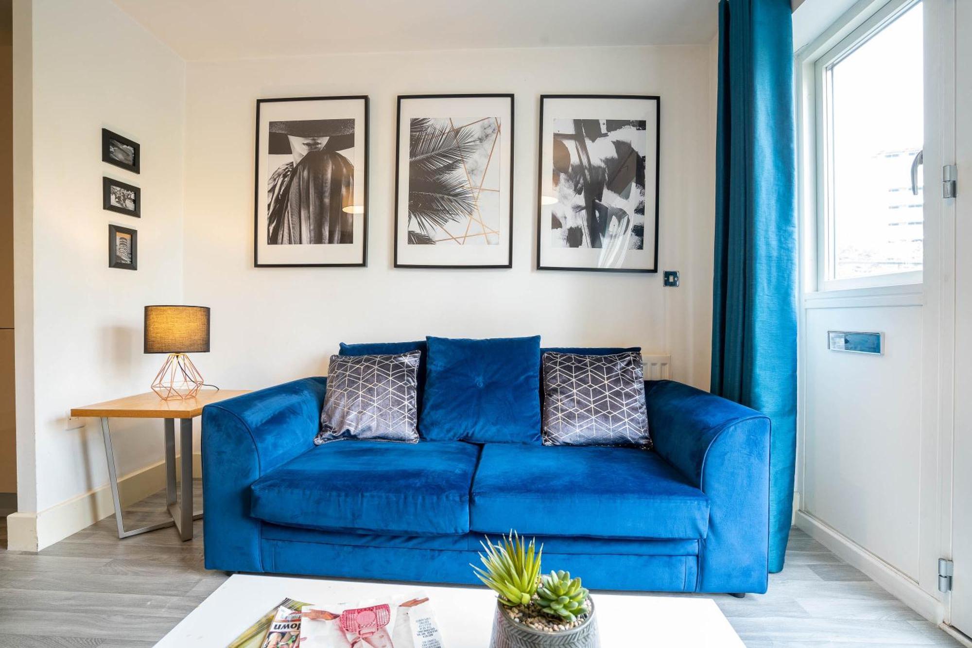 Centre - Balcony - Netflix - Park Facing 38akw *