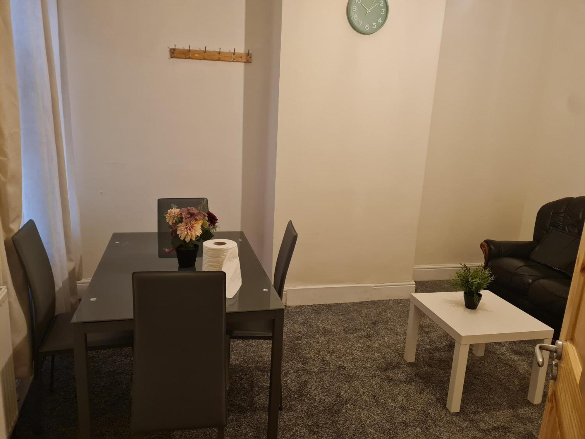 Lovely 2-bed In * Birmingham