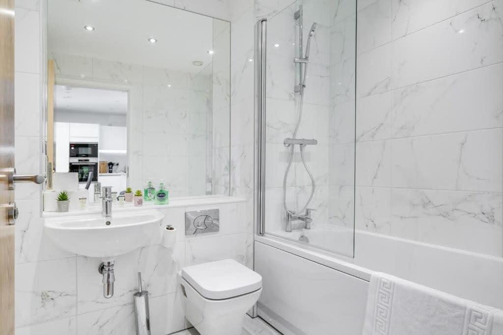 Apollo Luxury - Netflix - Fast Wifi- Free Parking Birmingham