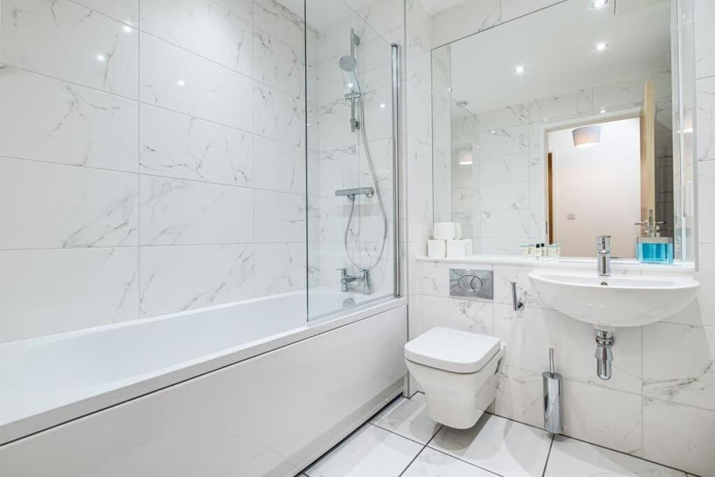 Holiday home Serene Luxury: 5-star City Centre With Netflix & Fast Wi-fi Birmingham