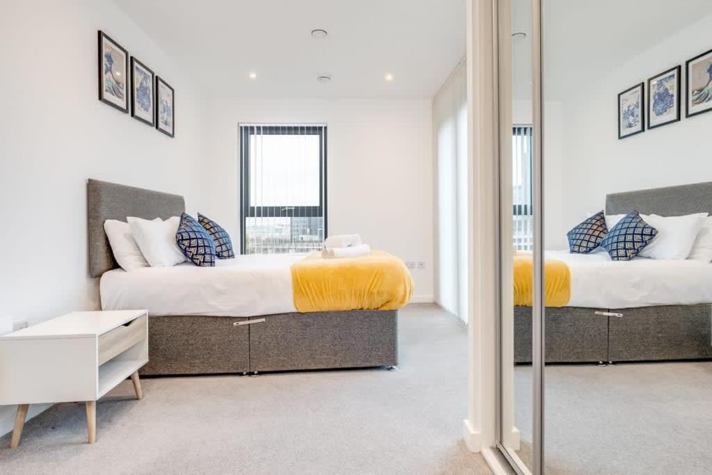 Serene Luxury: 5-star City Centre With Netflix & Fast Wi-fi * Birmingham
