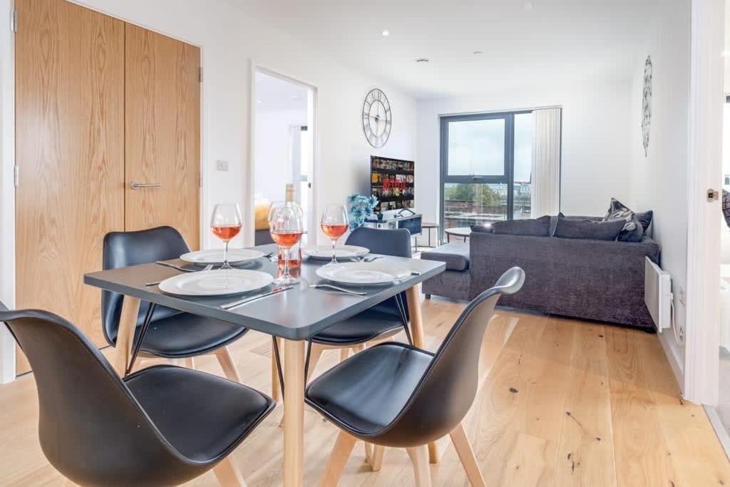 Holiday home Serene Luxury: 5-star City Centre With Netflix & Fast Wi-fi *