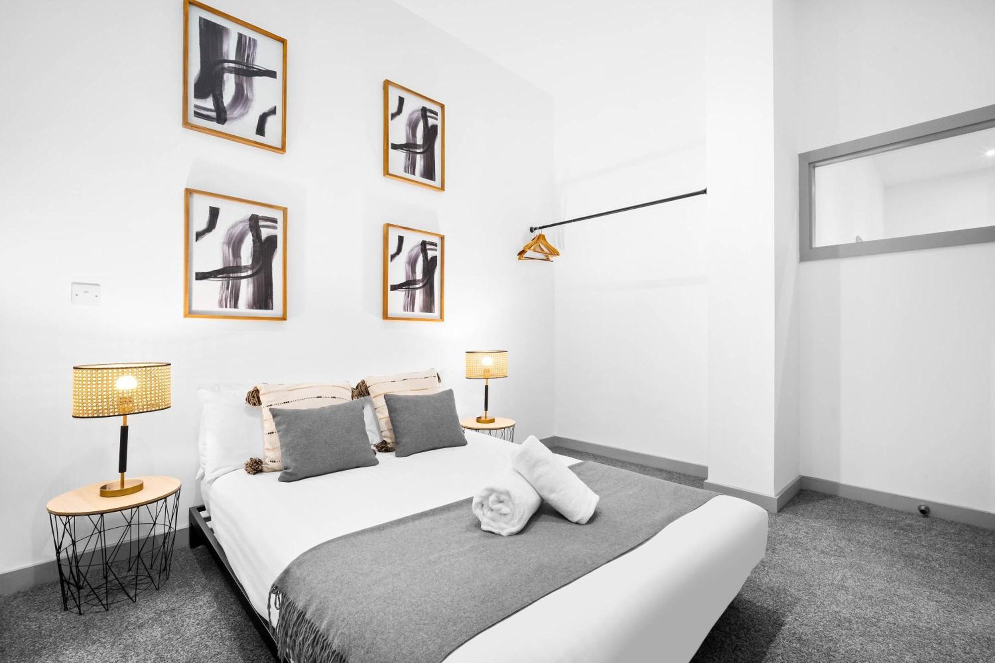New - Brierley Hill - Parking - Wifi - Netflix - Rated - Excellent Value - 309o * Birmingham