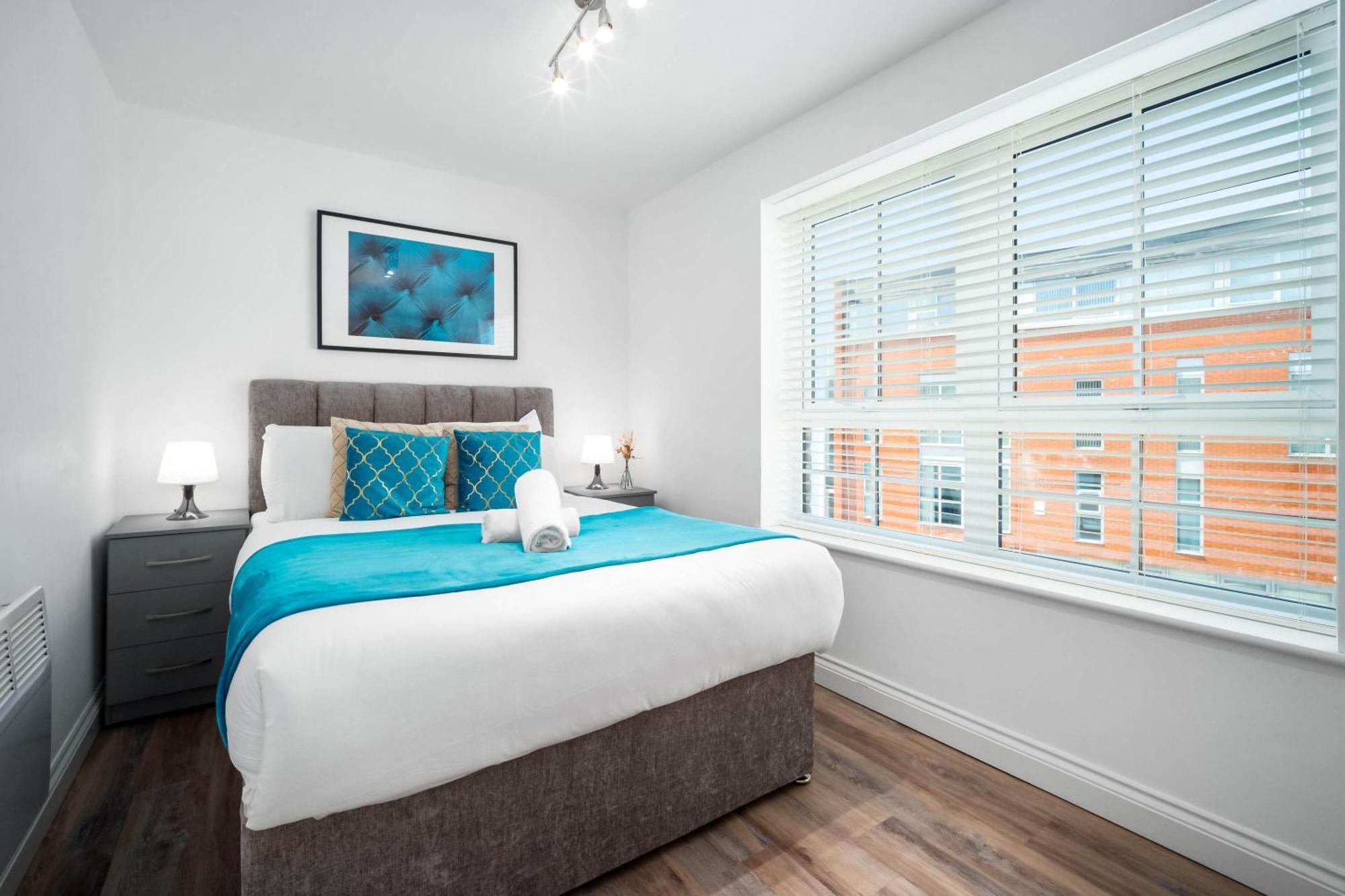 Centre - Jq - Free Wifi & Netflix - Rated - 3cs *