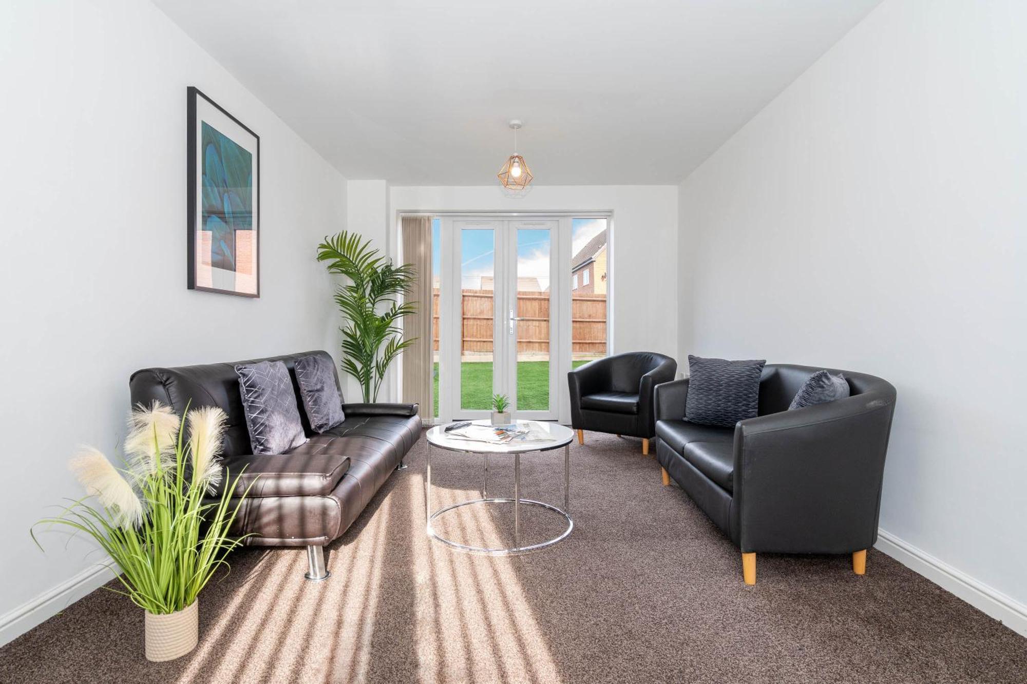 Detached 3 Bedroom House - Gaerden - Parking - Rated - Netflix - Wifi - 98c Holiday home *