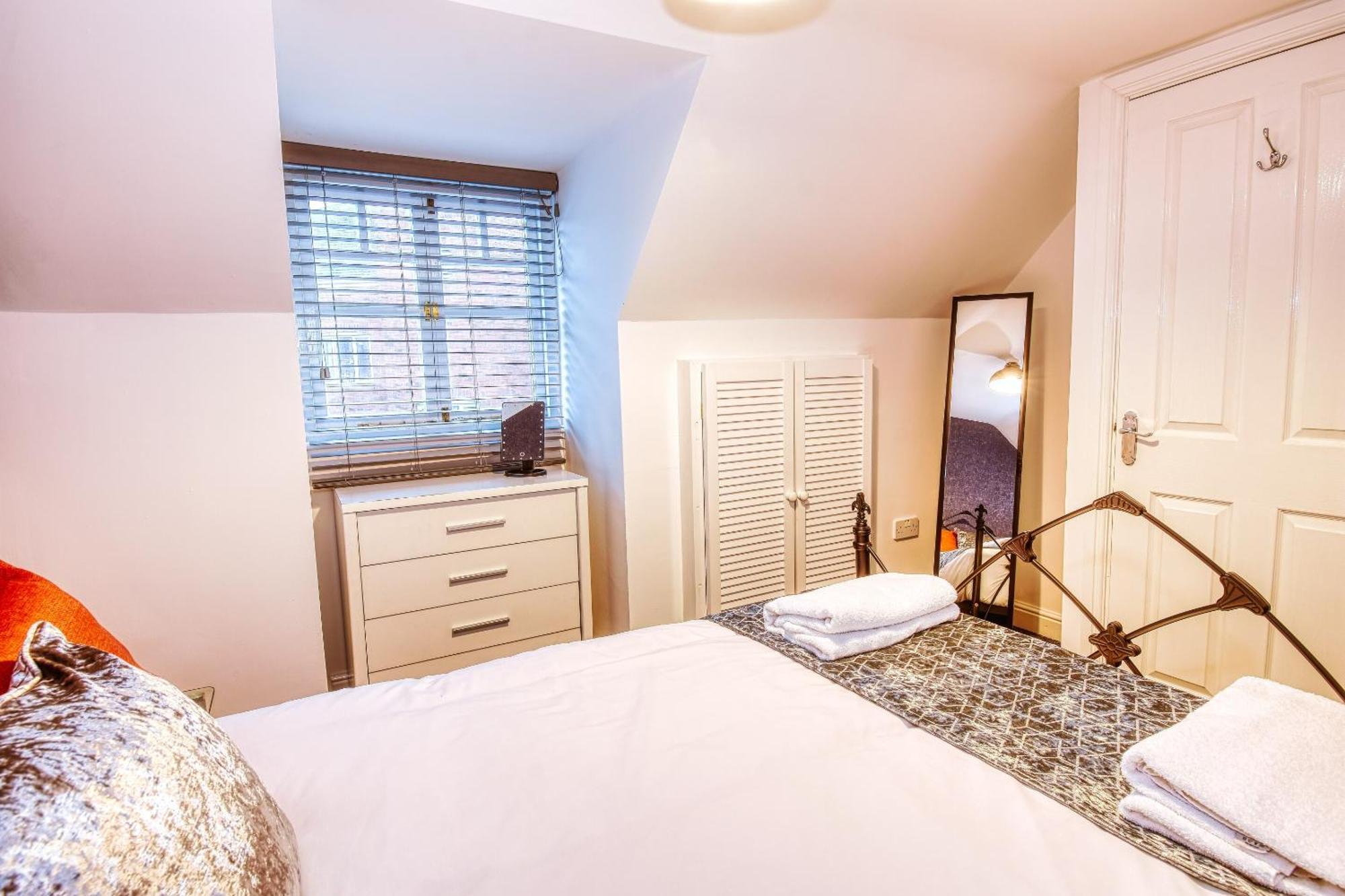 The Boathouse,flat 29 Waterside Court Birmingham