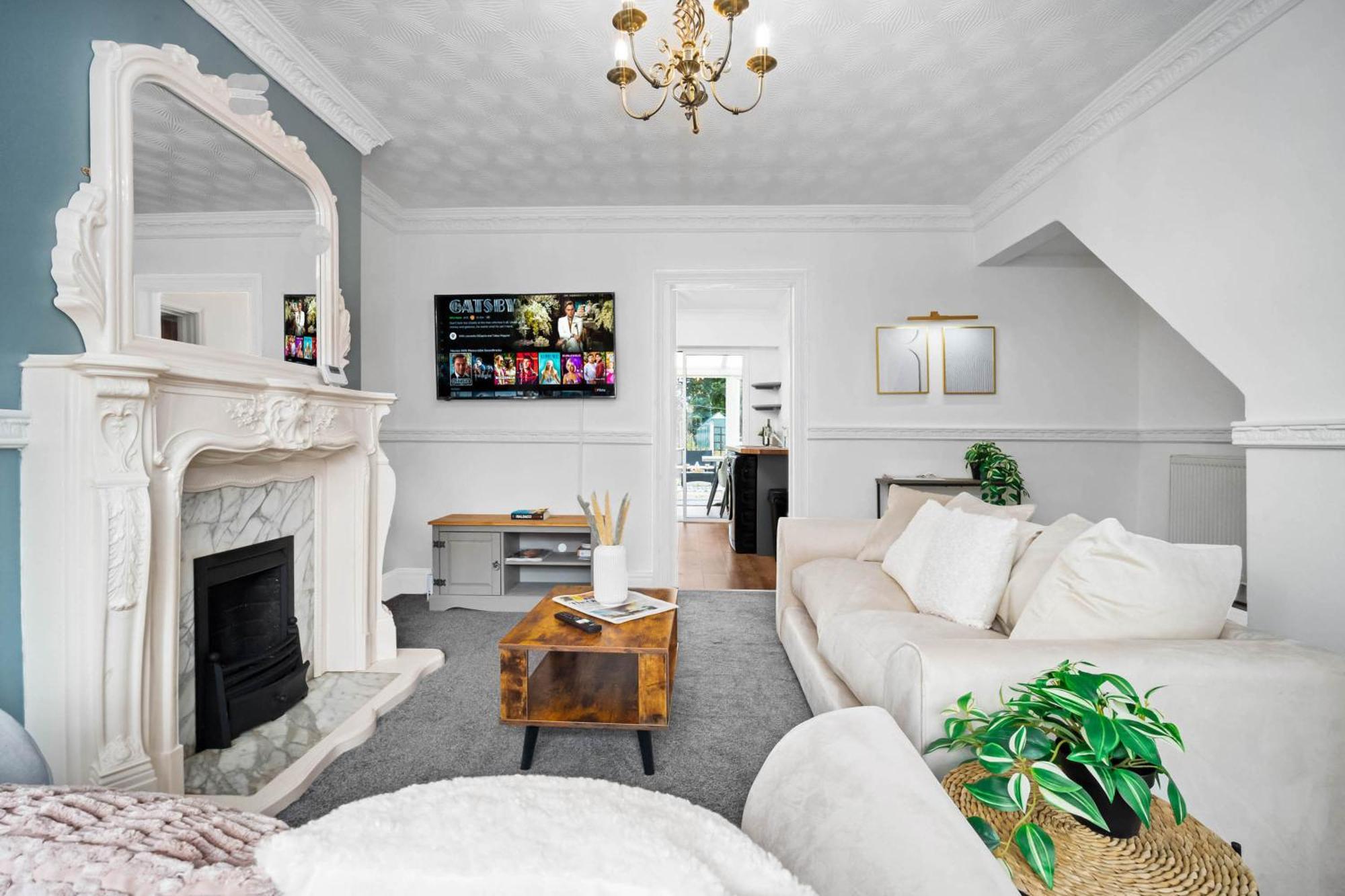 Holiday home Luxurious 3 Bedroom House With Parking 73b - Rated - Netflix - Wifi - Smart Tv Birmingham