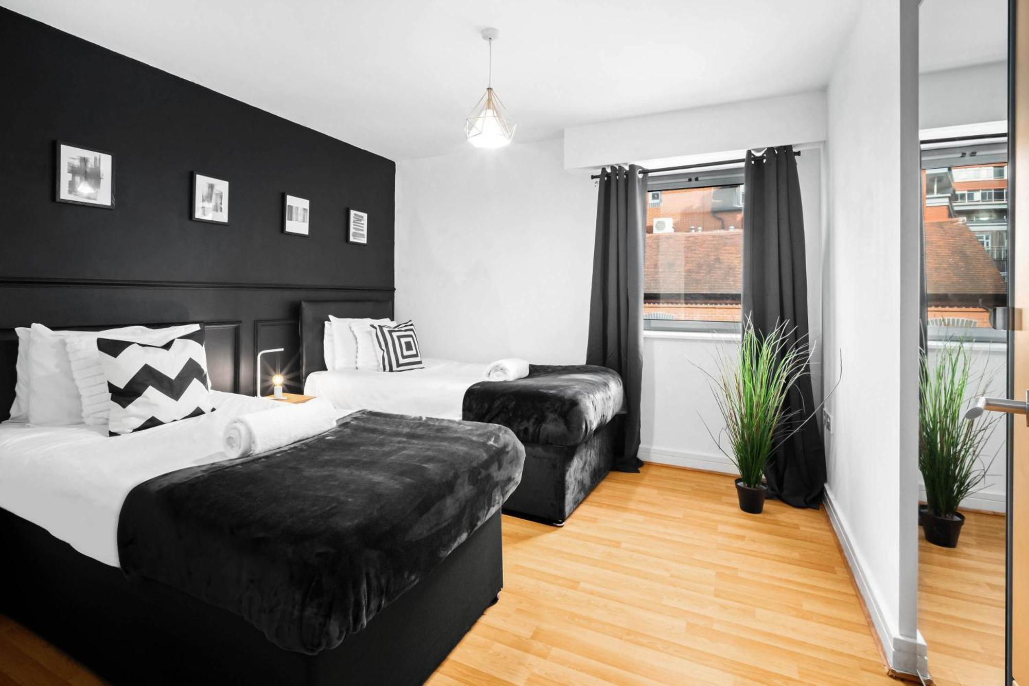 Business District - Twin Beds - Smart Tv- 304f *
