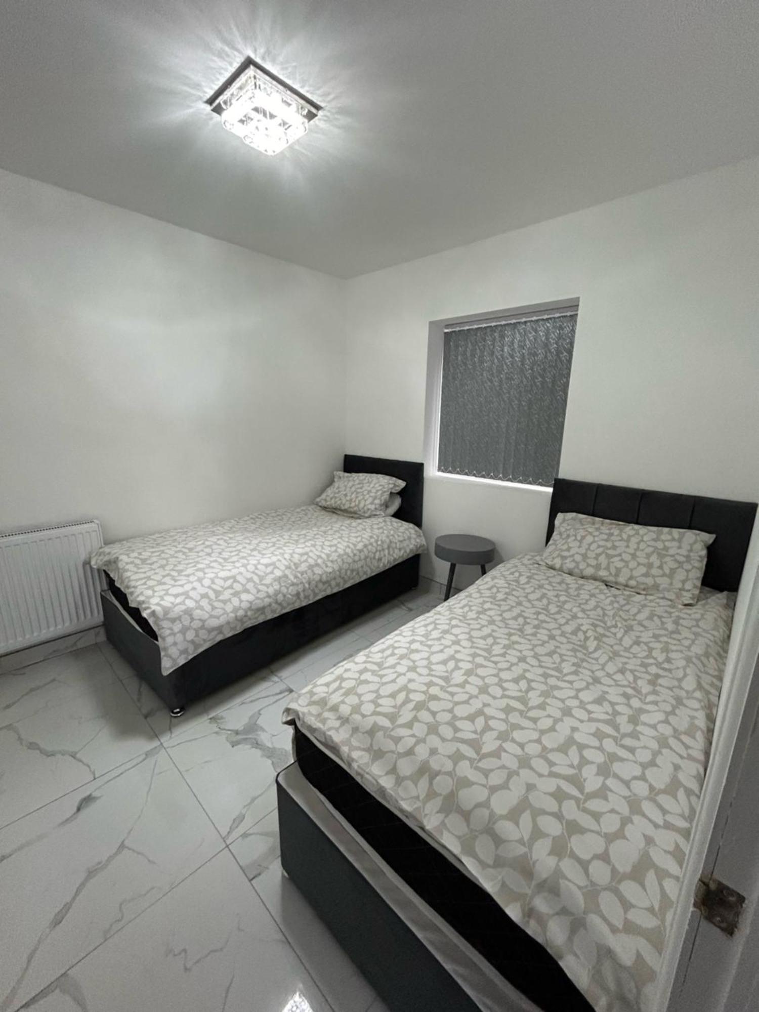 Apartment Peaceful - Near Nec, Bhx Airport. Birmingham