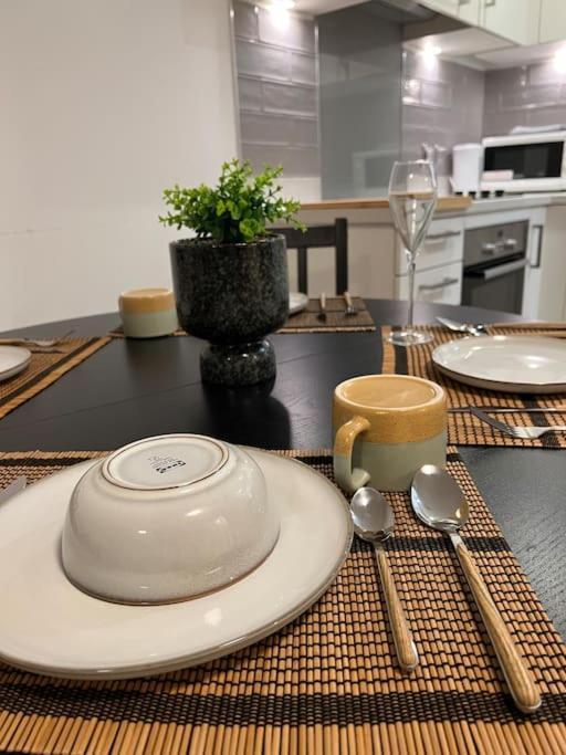 Apartment Bham Luxury Centre - Free Parking & Balcony View *