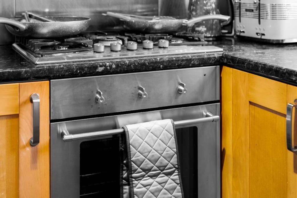 Holiday home Jlr,nec,resort World,bham Airport,hs2 Contractor Birmingham