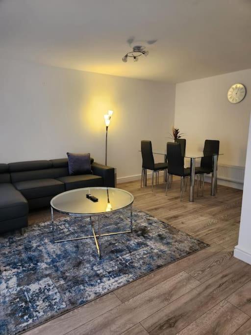 3 Bedroom House - Centre Birmingham