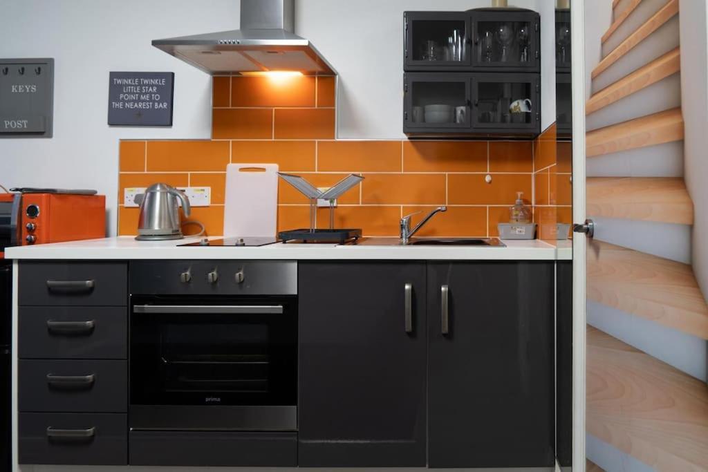 Apartment Favorite Studio Flat By Couple N Single Travellers