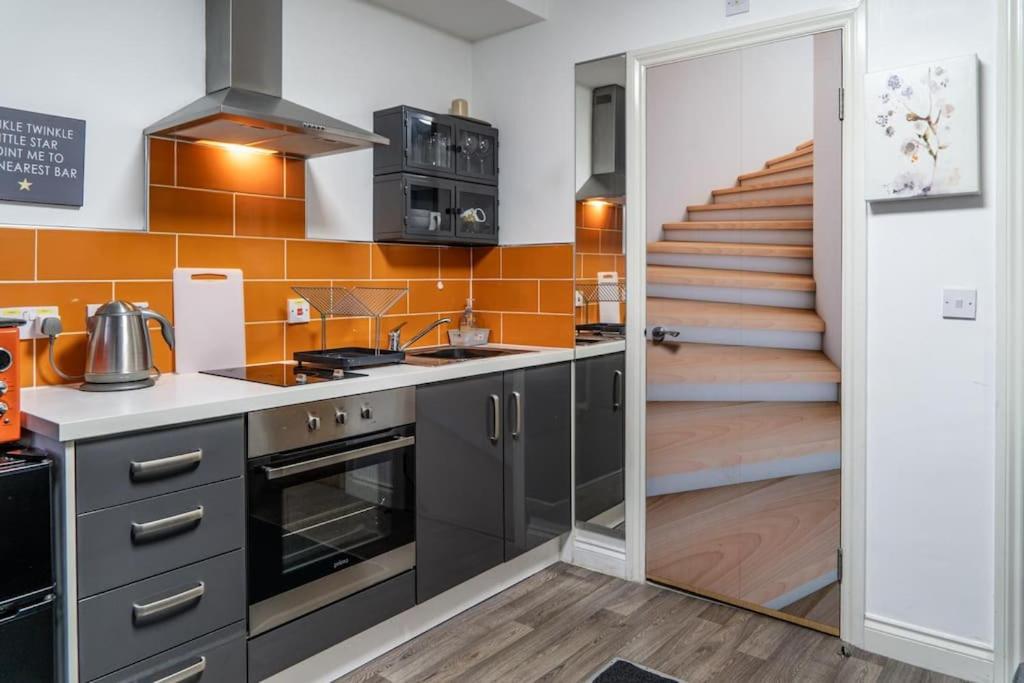 Apartment Favorite Studio Flat By Couple N Single Travellers Birmingham