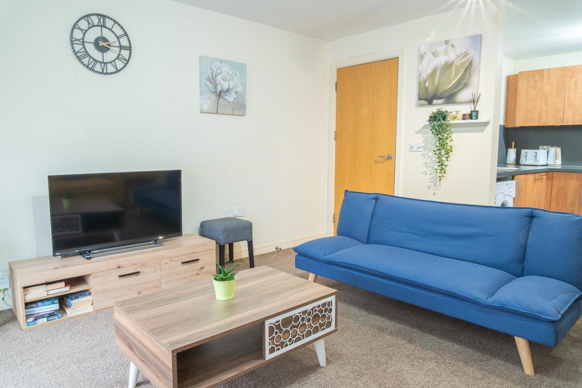 In Our Stylish Flat! & Secure Building & Sleeps Up To 4 * Birmingham