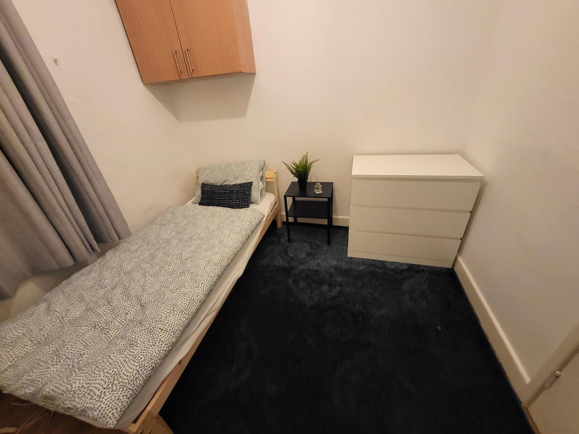 Handsworth - Sleep Rest * Birmingham