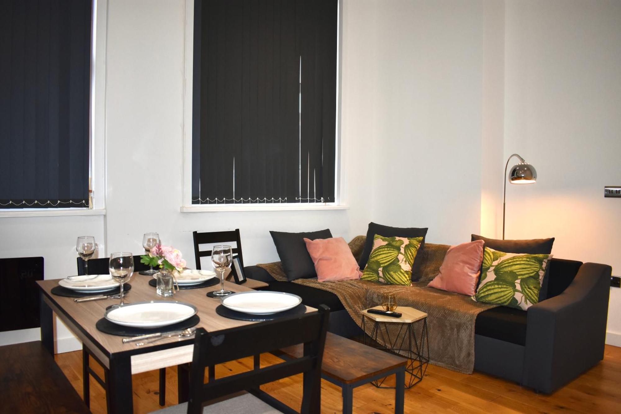 Apartment Luxury Jq 2 Bed Flat, Parking *