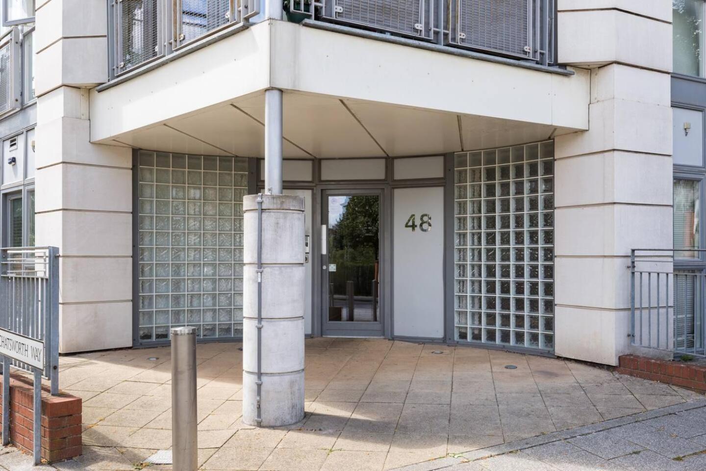 Spacious Centre - Balcony - Smart Tv - Wifi- 448a *