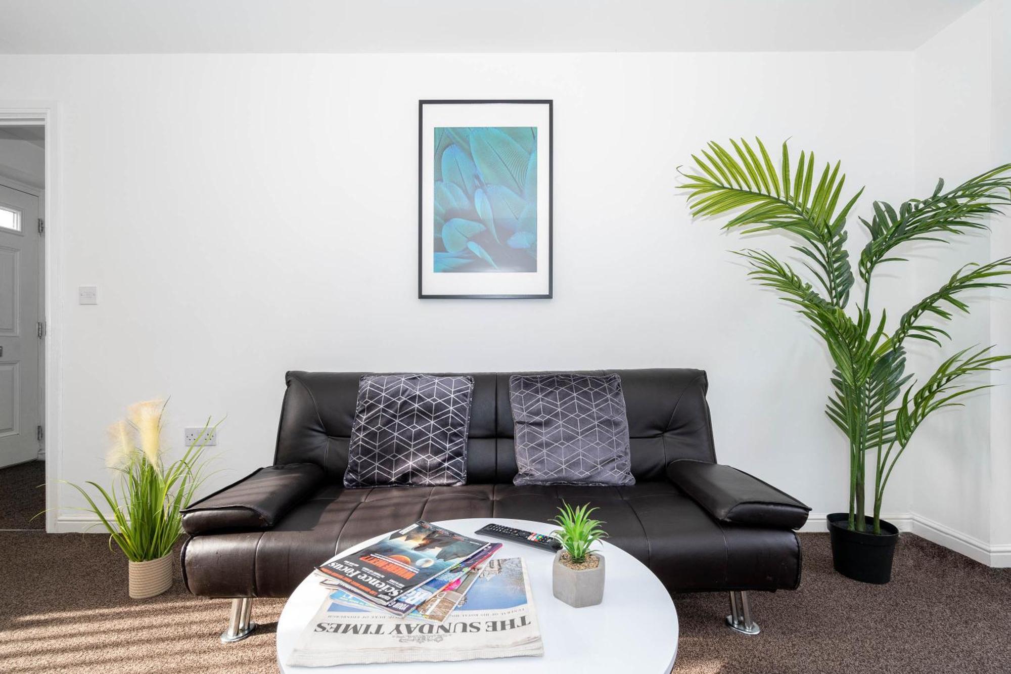 Detached 3 Bedroom House - Gaerden - Parking - Rated - Netflix - Wifi - 98c Holiday home Birmingham