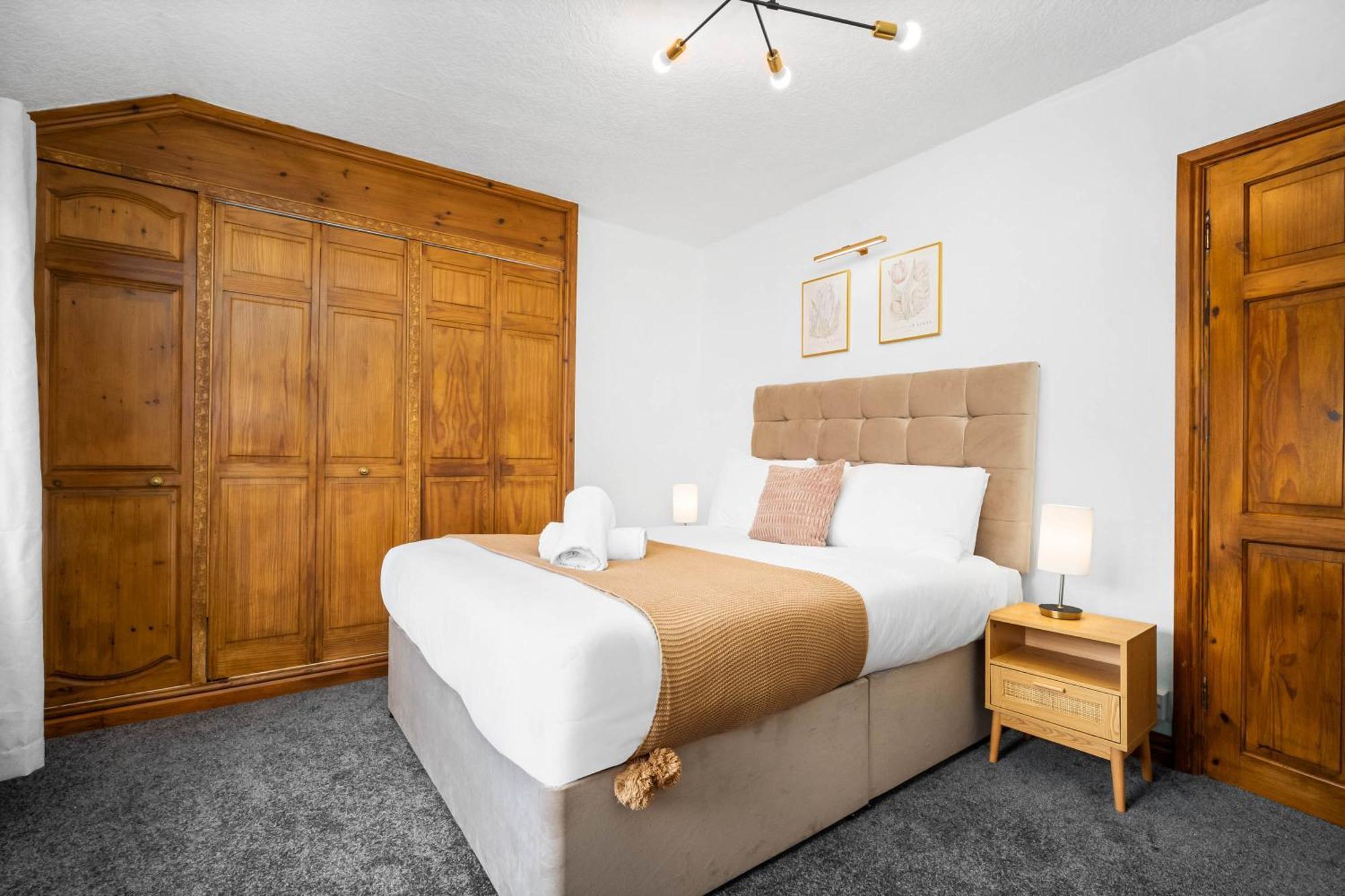 Holiday home Luxurious 3 Bedroom House With Parking 73b - Rated - Netflix - Wifi - Smart Tv Birmingham