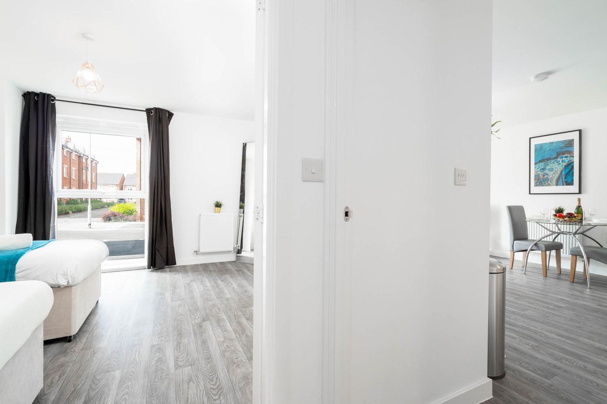 Apartment Luxury - Twin Beds - Selly Oak - Off-street Parking - Free Netflix & Wifi - Rated 9cc *