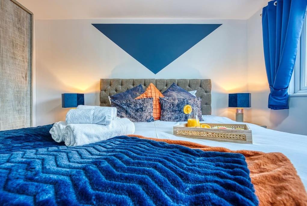 Centre Contractors Long Relocations Free Parking Apartment *