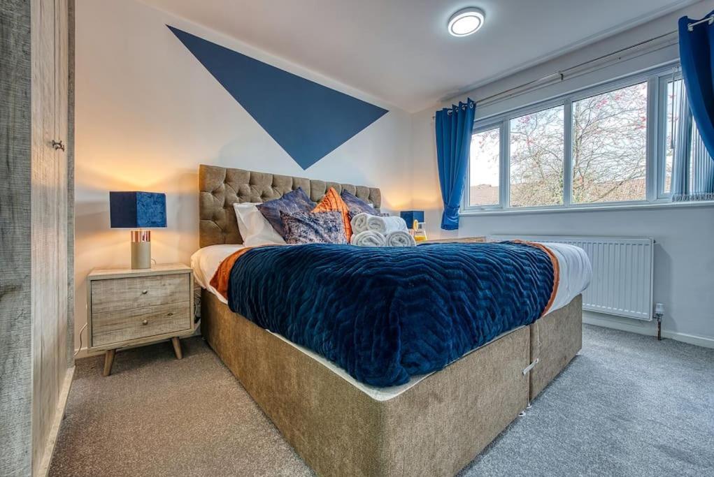 Apartment Centre Contractors Long Relocations Free Parking Birmingham