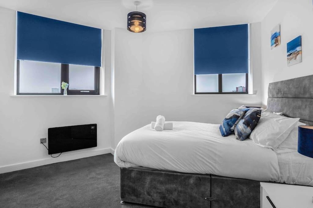 Luxury 2 Bedroom B5 Near China Town & O2 * Birmingham