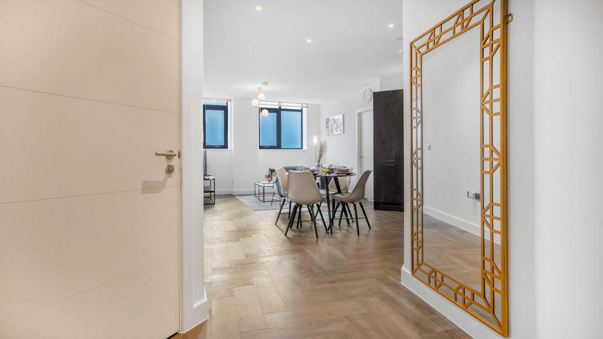 Lovely 2-bed In *