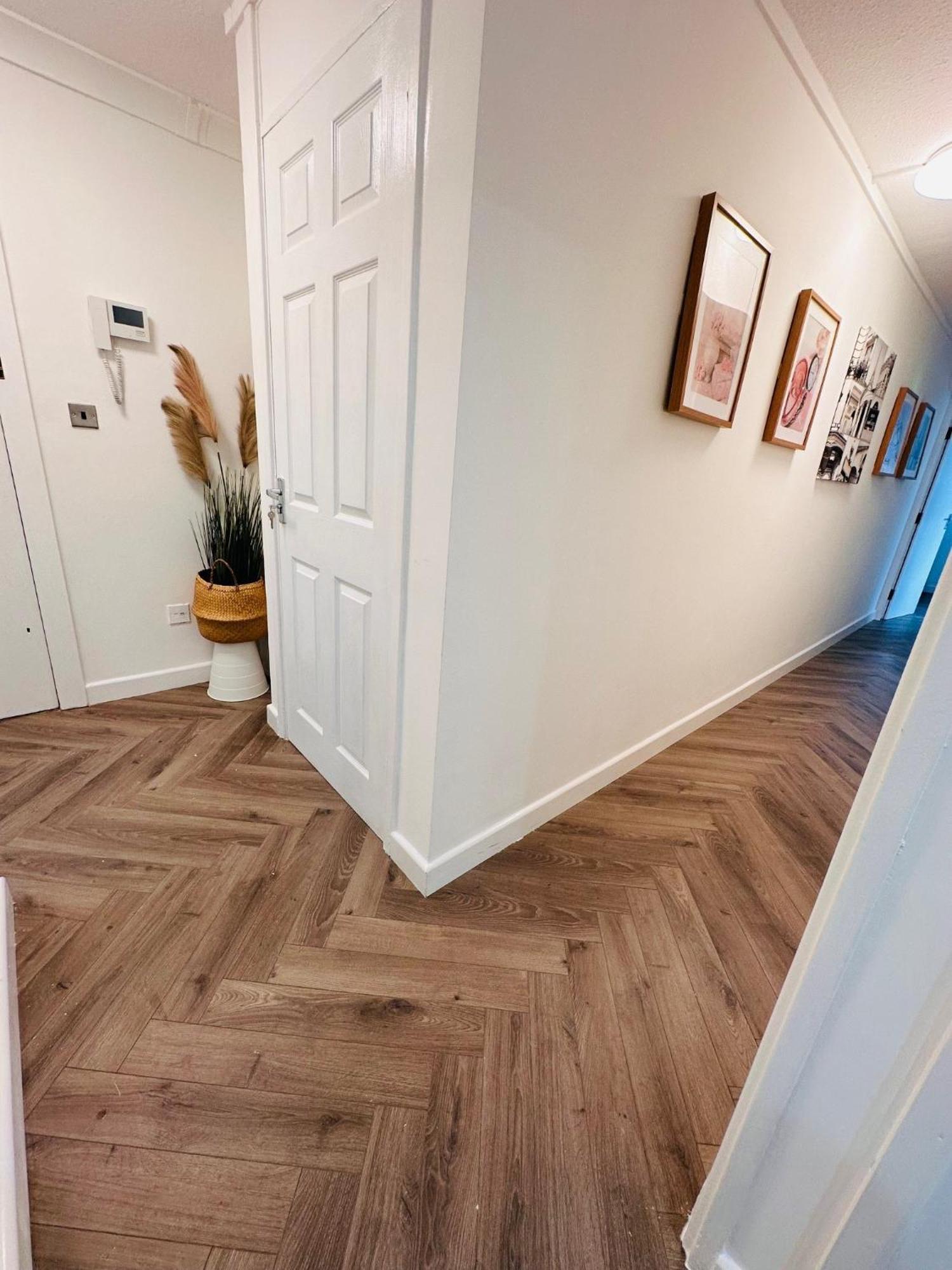R2 - Private In Modern Shared Apartment, Each With Kitchenette, Guest house