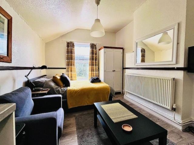 Reservoir Apartment