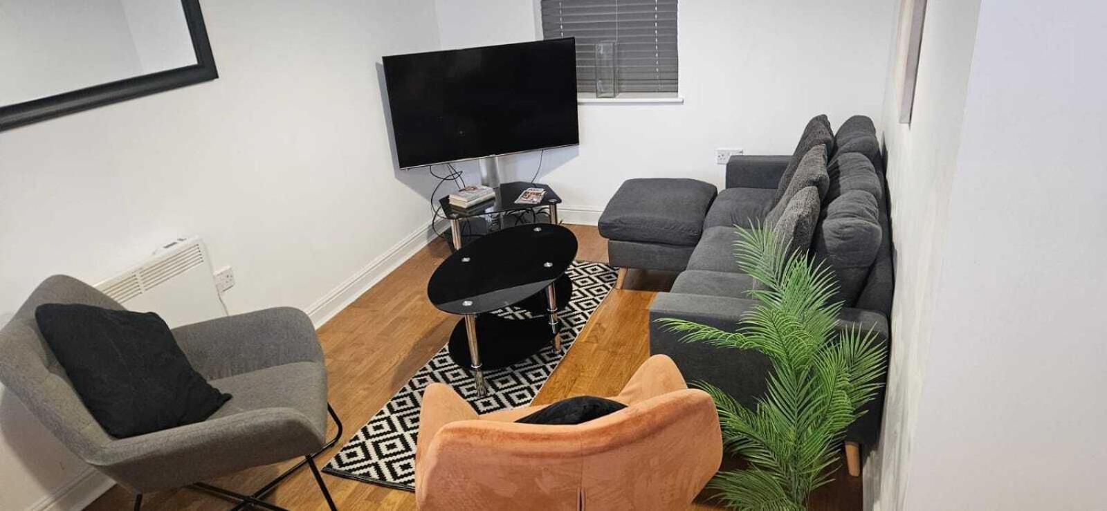 The Boathouse,flat 29 Waterside Court