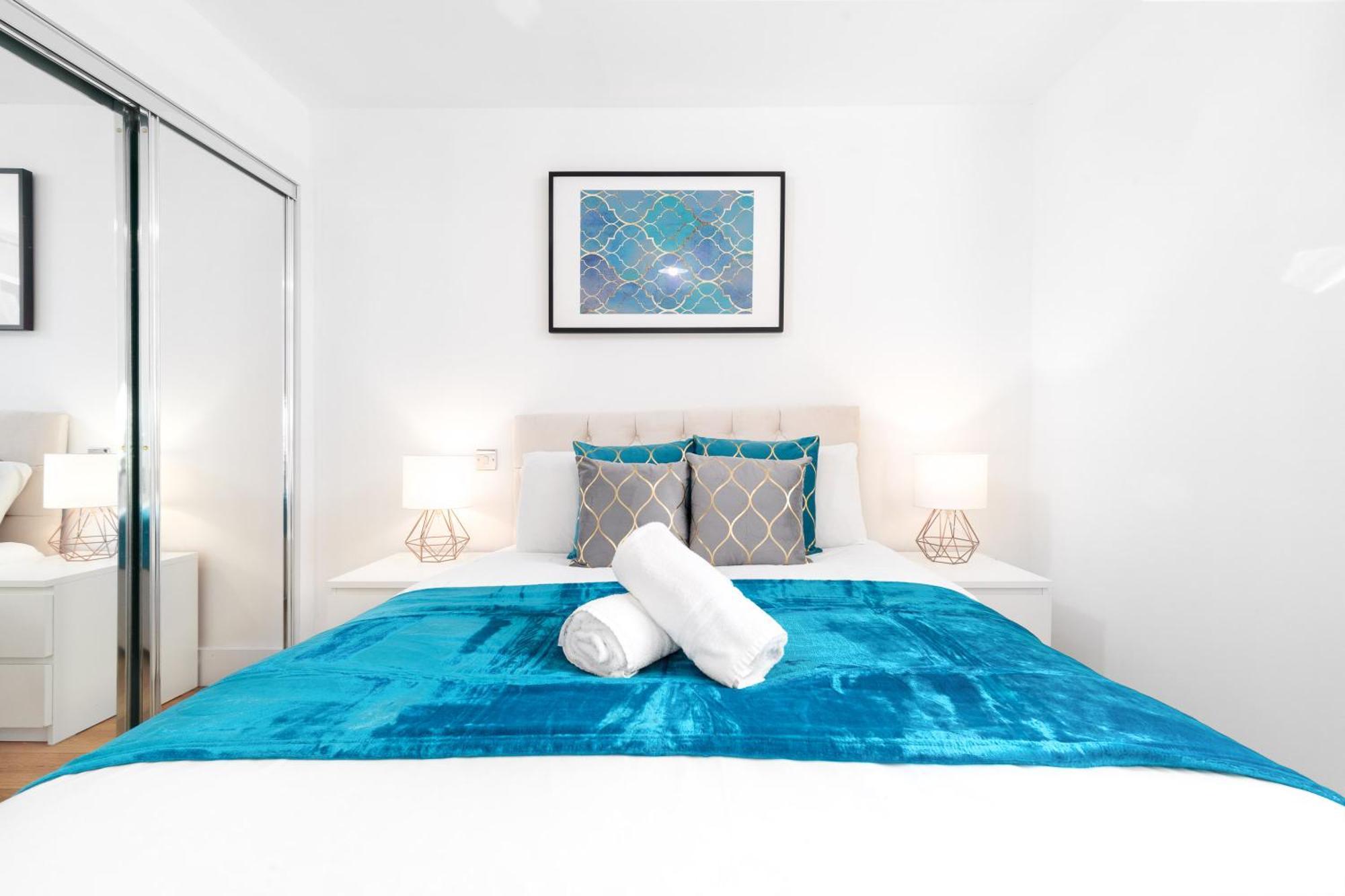 Stylish Centre - 2 Bed - Secure Parking - 5ac * Birmingham