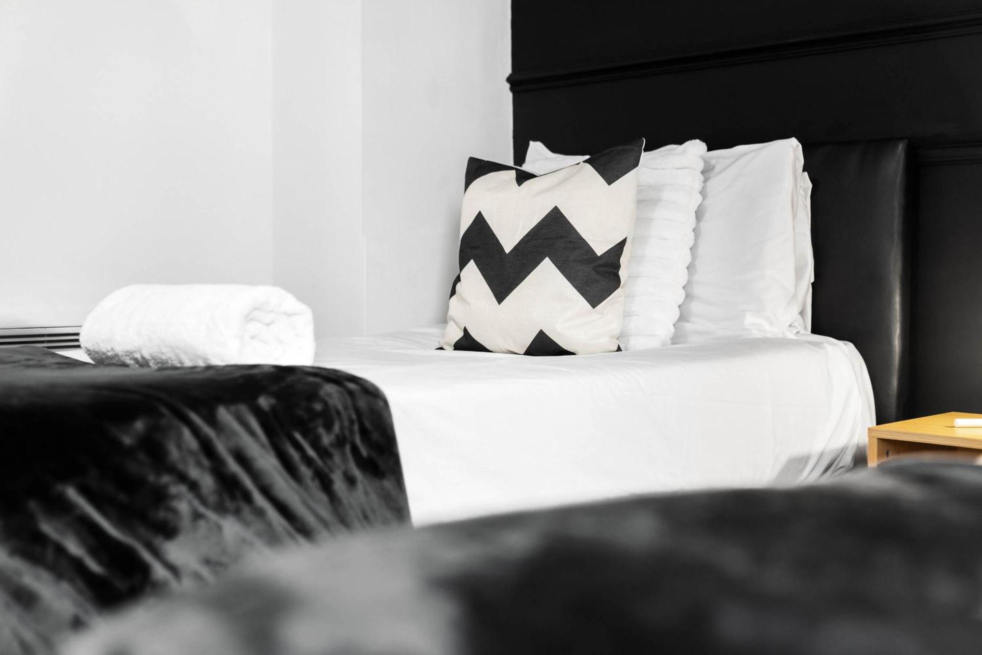Business District - Twin Beds - Smart Tv- 304f Birmingham