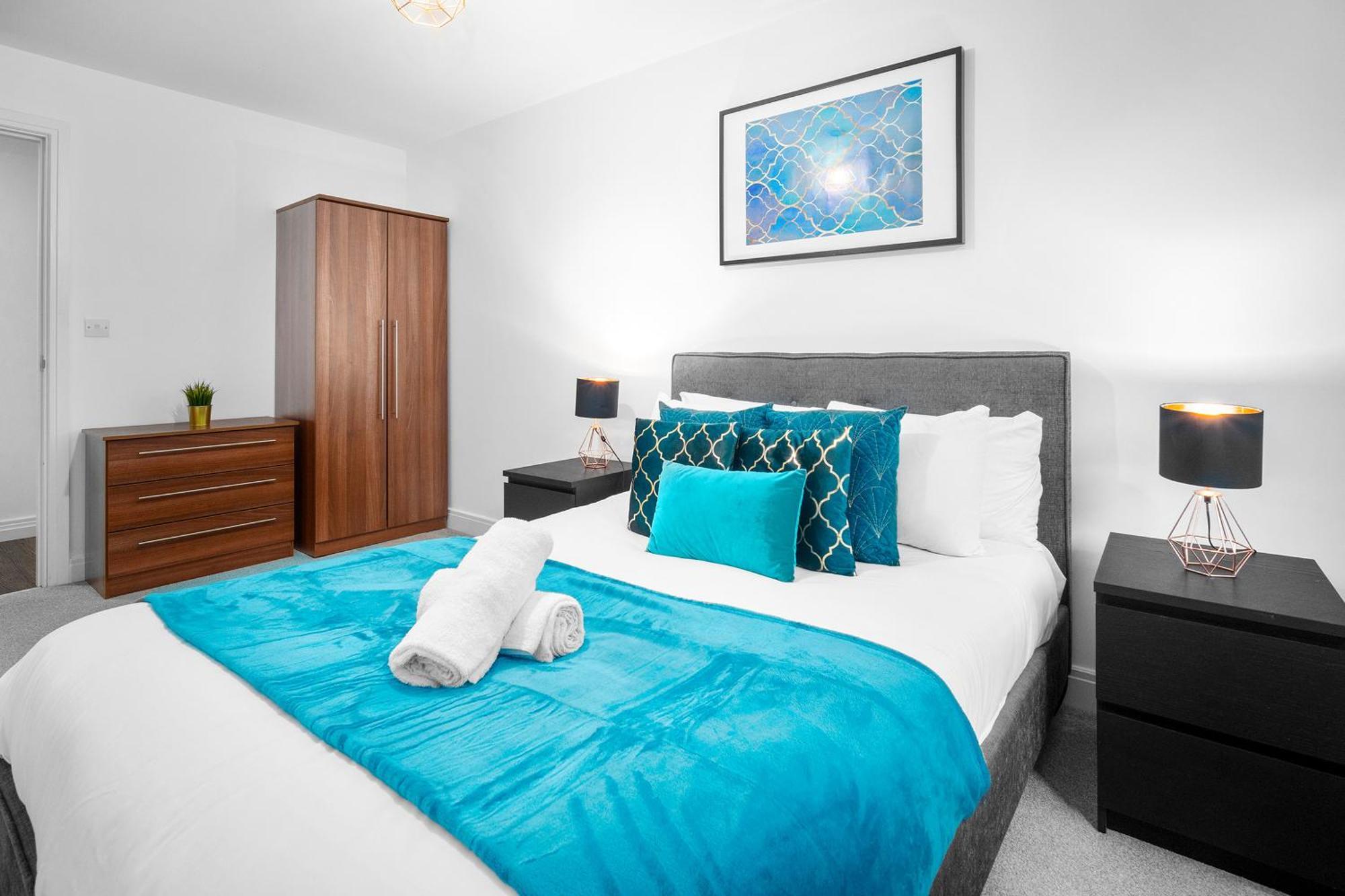 Apartment New Luxe - Secure Parking - Centre - Netflix - Wifi - Rated - 54m Birmingham