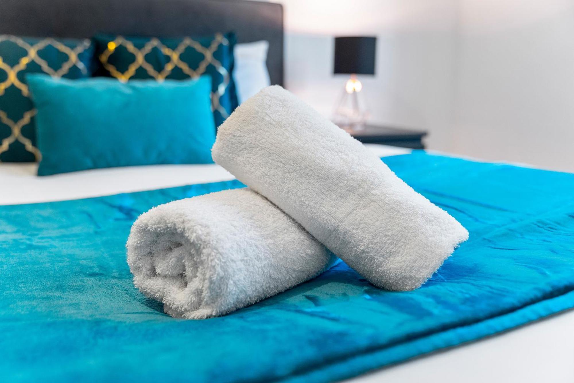 New Luxe - Secure Parking - Centre - Netflix - Wifi - Rated - 54m Apartment Birmingham