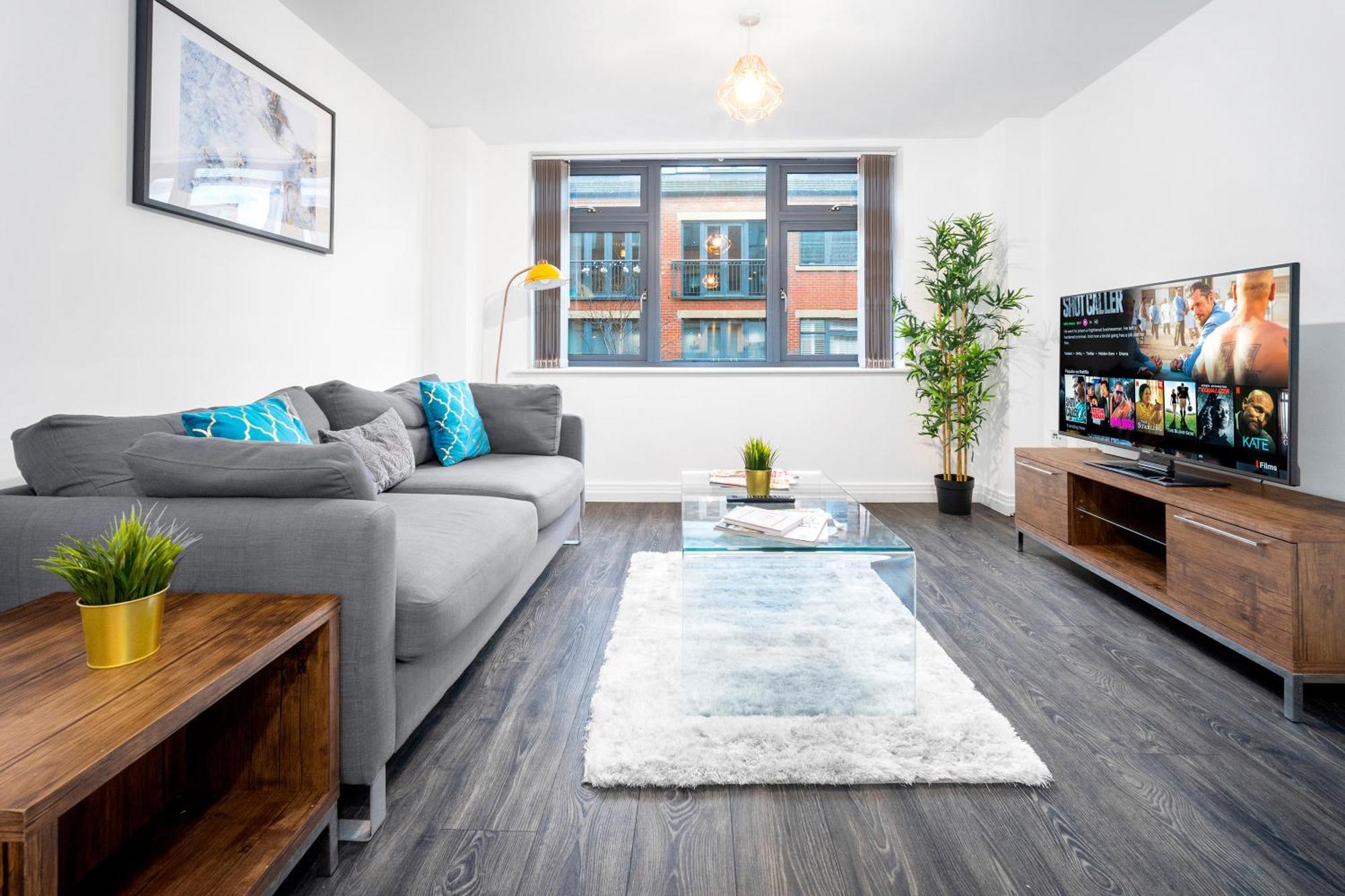 Apartment New Luxe - Secure Parking - Centre - Netflix - Wifi - Rated - 54m