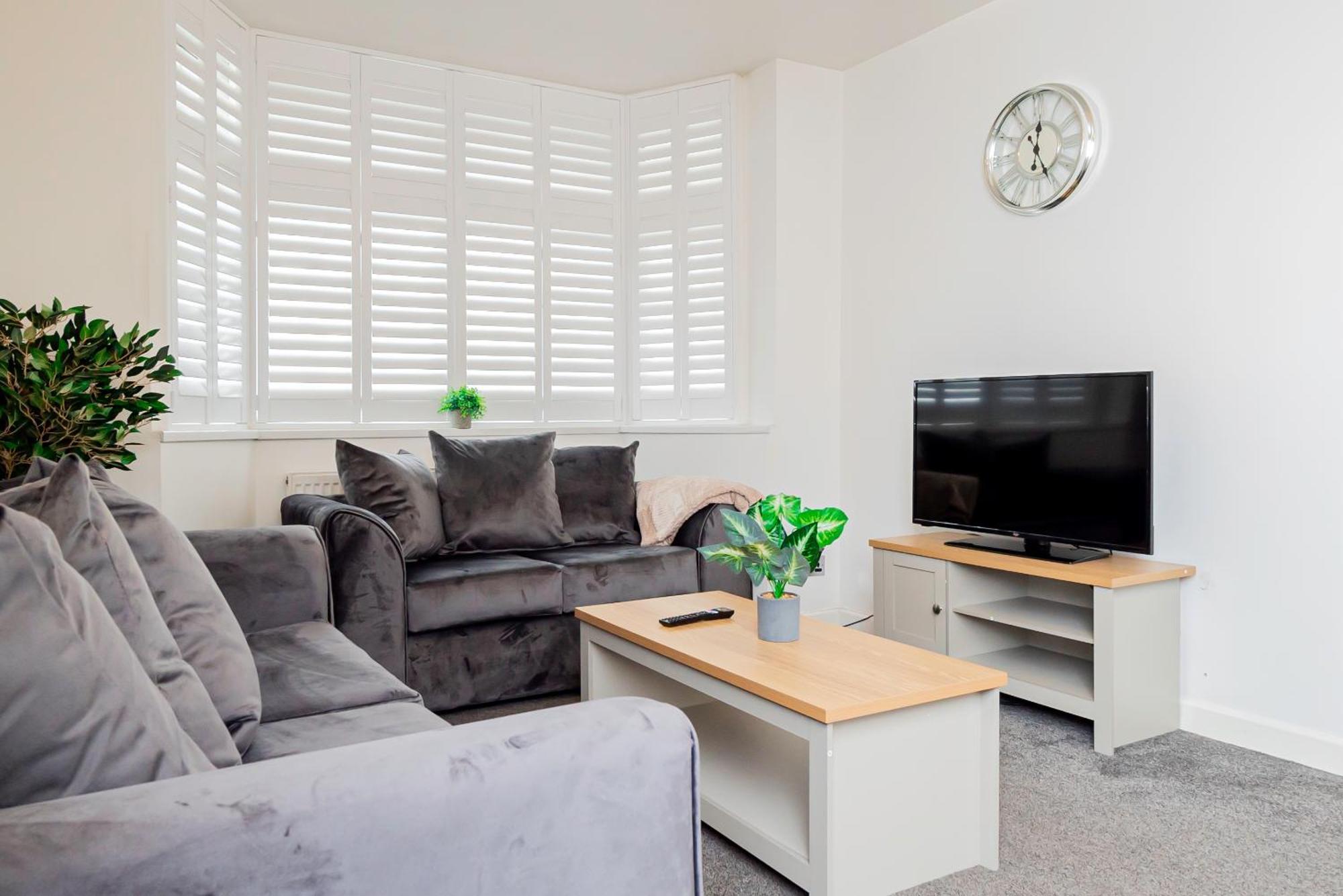 Charming House With Garden Apartment Birmingham
