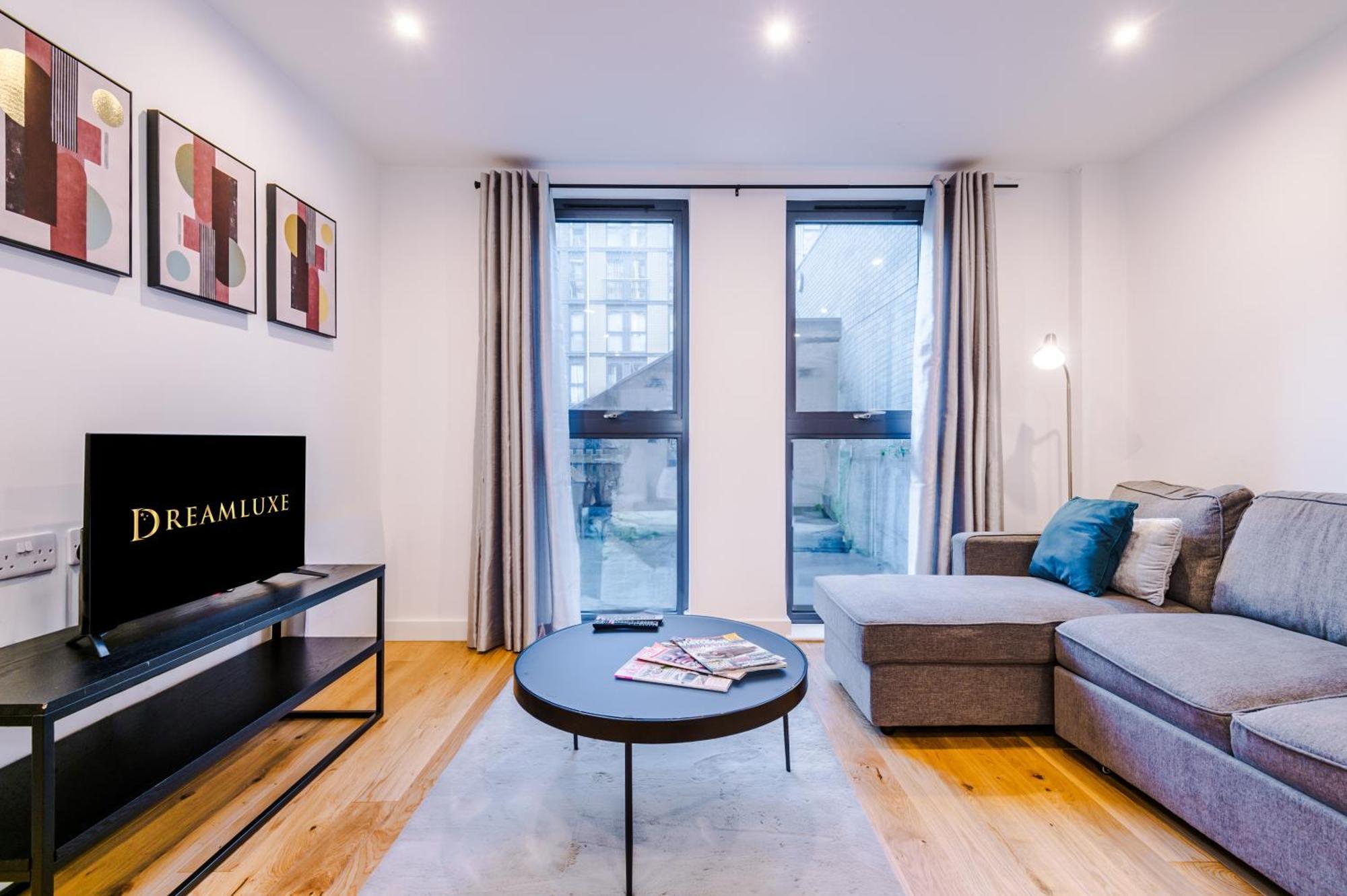 Charming 1-bed In Apartment *